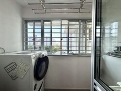 Tampines Avenue 8 (Tampines), Multi Generation #562301571